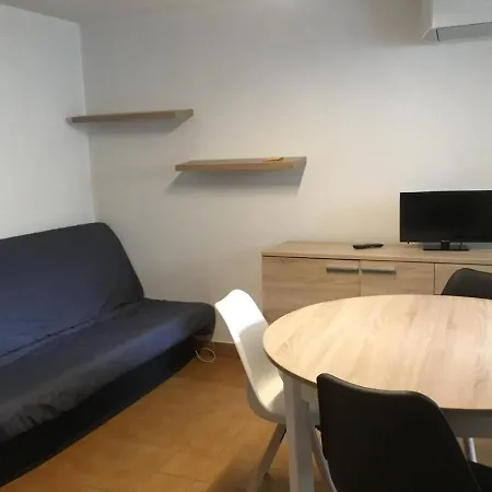 Studio Avec Piscine Plage A 3mm A Pied
